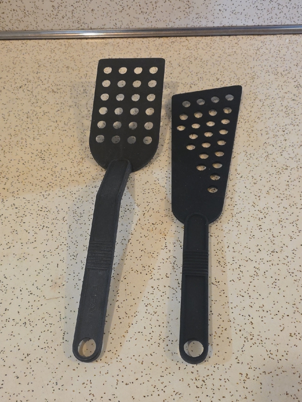 T-Fal Black Nylon 13" Spatula and 12" Angled Fish Flipper Set